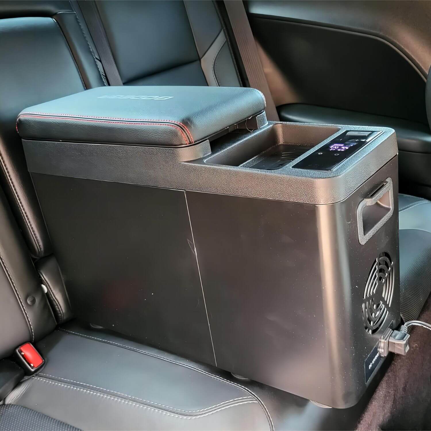 BODEGAcooler Mini Portable Car Armrest Refrigerator 9qt/8L CF8 - Image 4